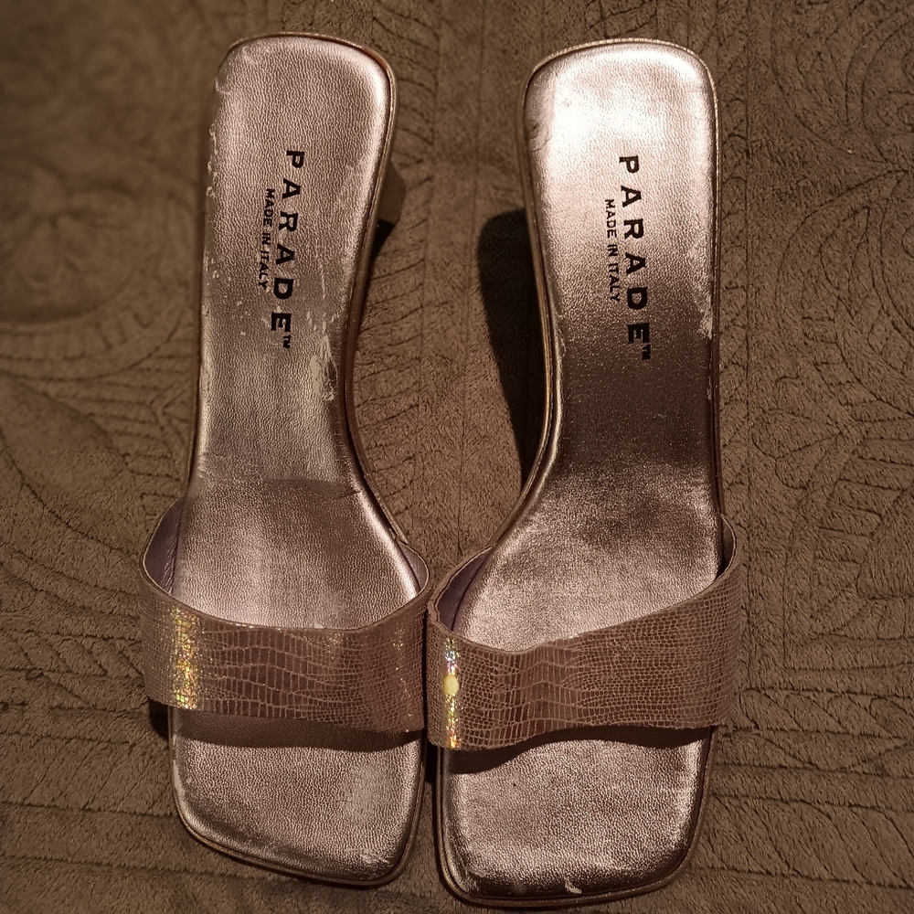 Italian shoes. Leather uppers. Size 7 1/2